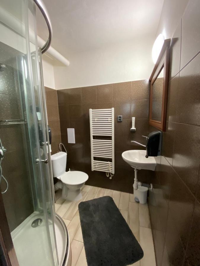 Hotel Houstka Brandýs nad Labem-Stará Boleslav Екстериор снимка