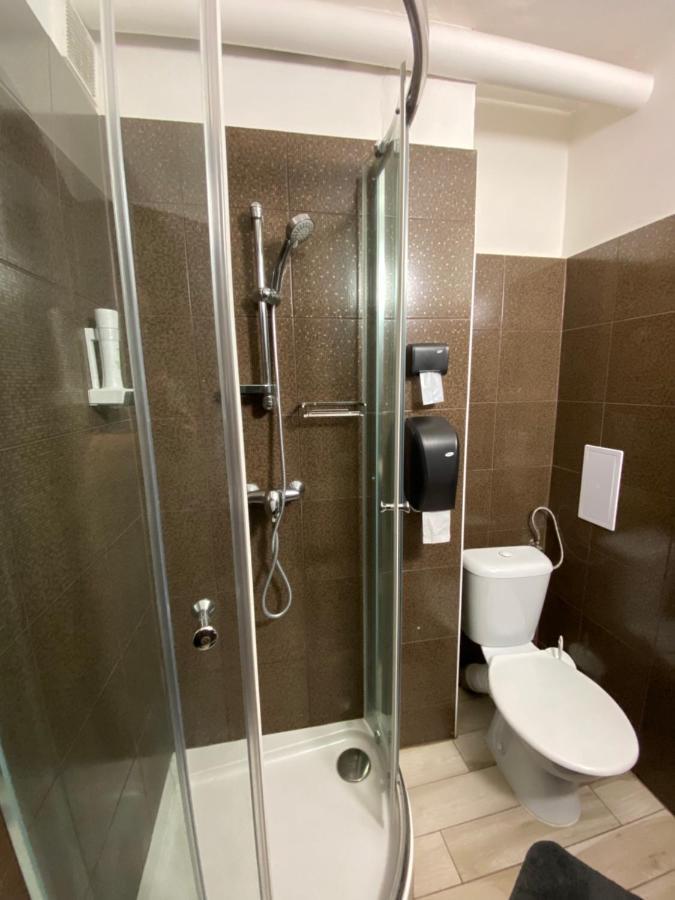 Hotel Houstka Brandýs nad Labem-Stará Boleslav Екстериор снимка