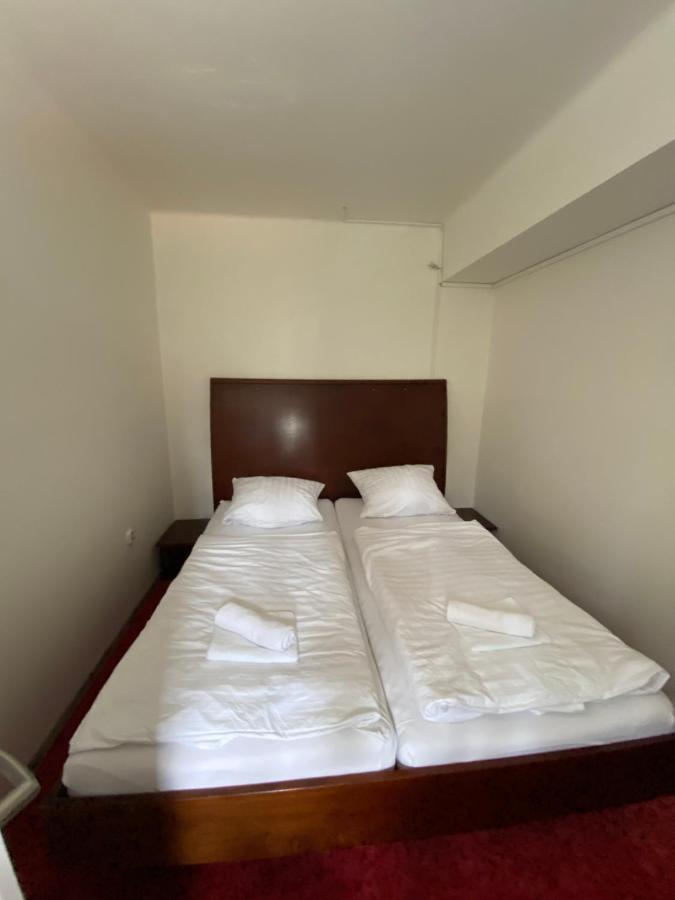 Hotel Houstka Brandýs nad Labem-Stará Boleslav Екстериор снимка